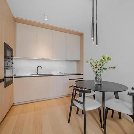 Cloud 9 Pri Myte Elegance - Brand New Apartment With Free Parking Bratislava Exterior photo