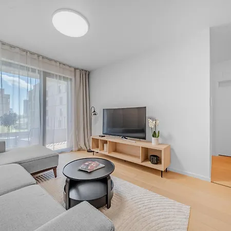 Cloud 9 Pri Myte Elegance - Brand New Apartment With Free Parking Bratislava Exterior photo