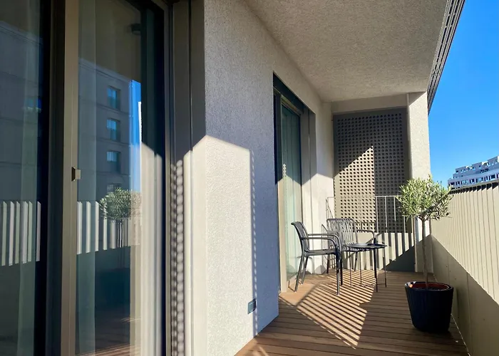 Cloud 9 Pri Myte Elegance - Brand New Apartment With Free Parking